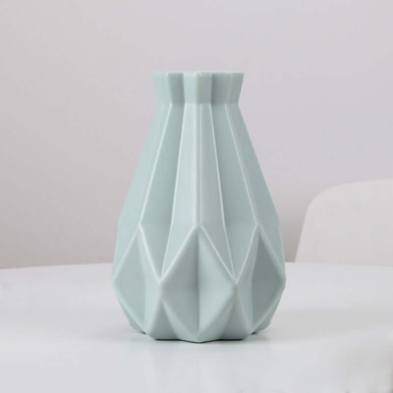 Ushijia Plastic Shatterproof Diamond Vase for Home Decor