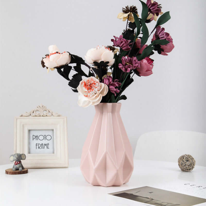 Ushijia Plastic Shatterproof Diamond Vase for Home Decor
